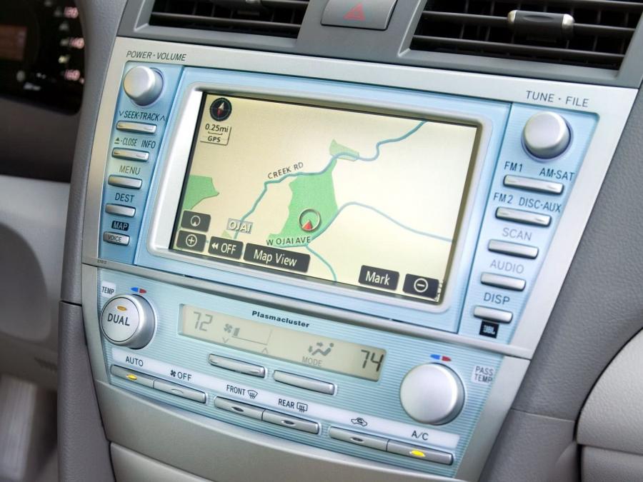 Детали интерьера Toyota Camry XLE 2006 года  (NA) (фото 27 из 46)